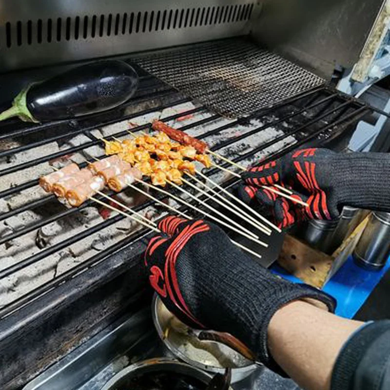 Flame Retardant Non-slip BBQ F - Oven Mitt Silicone recensione e prezzo